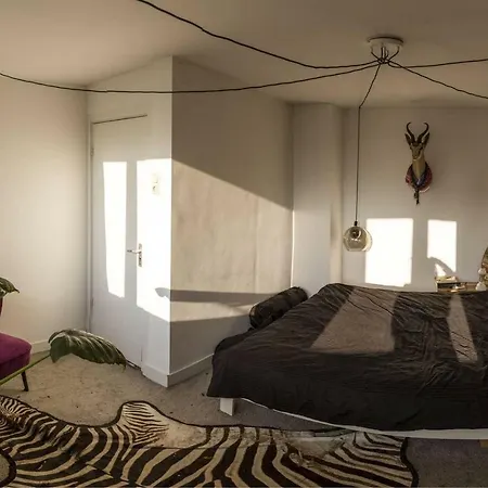 Appartement Vibing Urban Jungle Apartment! Amsterdam