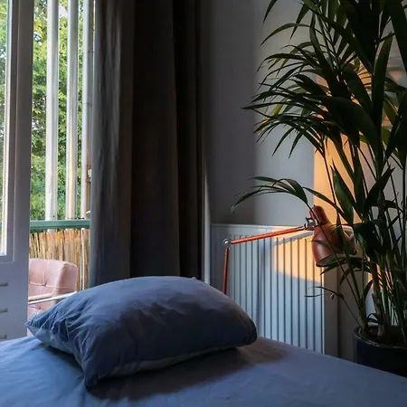Appartement Vibing Urban Jungle Apartment! Amsterdam